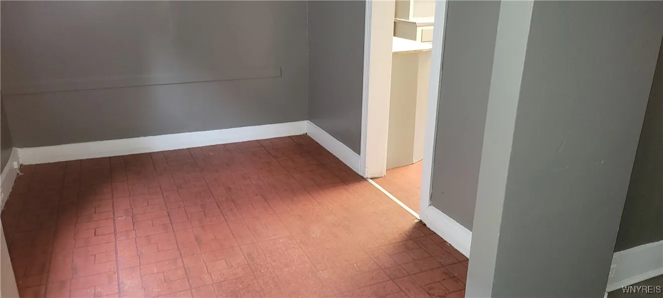 105 Kelburn Street, Buffalo, New York 14206, Buffalo, New York 14206, 3 Bedrooms Bedrooms, 6 Rooms Rooms,1 BathroomBathrooms,Residential,For Sale,105 Kelburn Street, Buffalo, New York 14206,B1629176