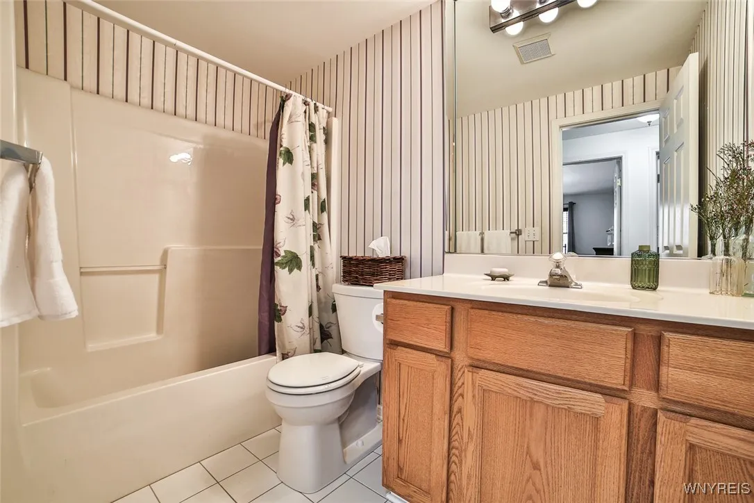 24 Georgian Lane C, Amherst, New York 14221, Amherst, New York 14221, 2 Bedrooms Bedrooms, 5 Rooms Rooms,2 BathroomsBathrooms,Residential,Closed,24 Georgian Lane C, Amherst, New York 14221,0,B1629276