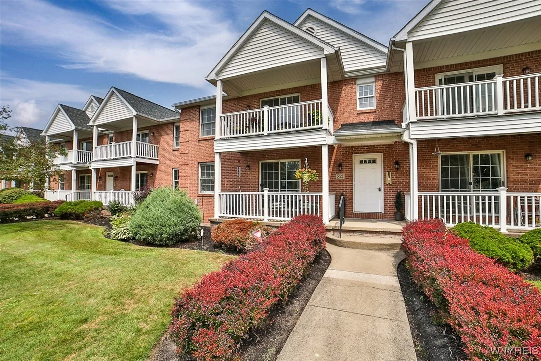 24 Georgian Lane C, Amherst, New York 14221, Amherst, New York 14221, 2 Bedrooms Bedrooms, 5 Rooms Rooms,2 BathroomsBathrooms,Residential,Closed,24 Georgian Lane C, Amherst, New York 14221,0,B1629276