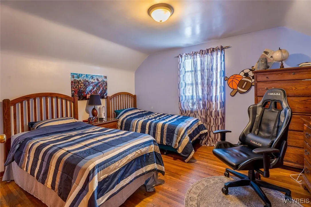 4335 Bailey Avenue, Amherst, New York 14226, Amherst, New York 14226, 3 Bedrooms Bedrooms, 6 Rooms Rooms,1 BathroomBathrooms,Residential,For Sale,4335 Bailey Avenue, Amherst, New York 14226,B1629614
