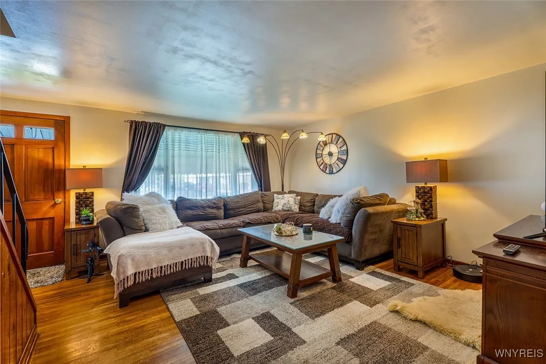 4335 Bailey Avenue, Amherst, New York 14226, Amherst, New York 14226, 3 Bedrooms Bedrooms, 6 Rooms Rooms,1 BathroomBathrooms,Residential,For Sale,4335 Bailey Avenue, Amherst, New York 14226,B1629614