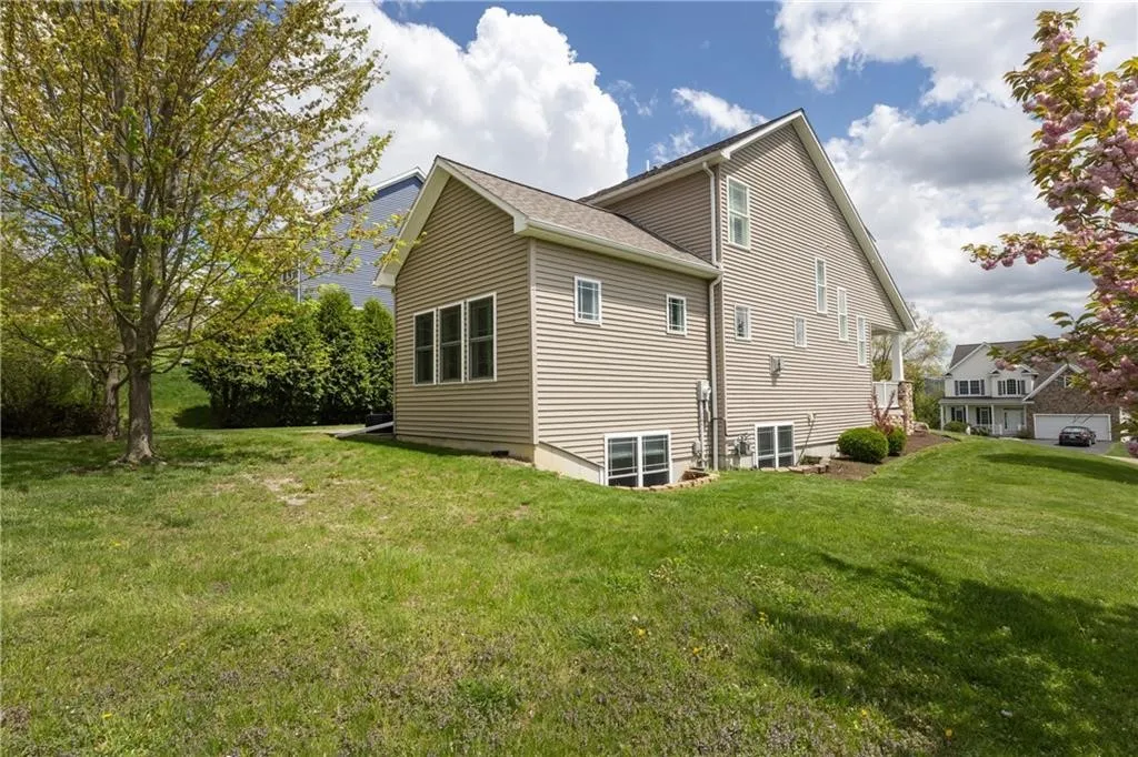 145 Saint Andrews Drive, Horseheads, New York 1484, Horseheads, New York 14845, 4 Bedrooms Bedrooms, 12 Rooms Rooms,3 BathroomsBathrooms,Residential,For Sale,145 Saint Andrews Drive, Horseheads, New York 1484,0,R1629714