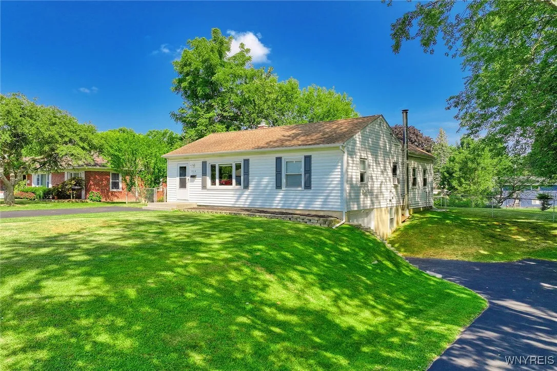 954 Denise Road, Greece, New York 14616, Greece, New York 14616, 3 Bedrooms Bedrooms, 6 Rooms Rooms,1 BathroomBathrooms,Residential,Closed,954 Denise Road, Greece, New York 14616,0,B1629618