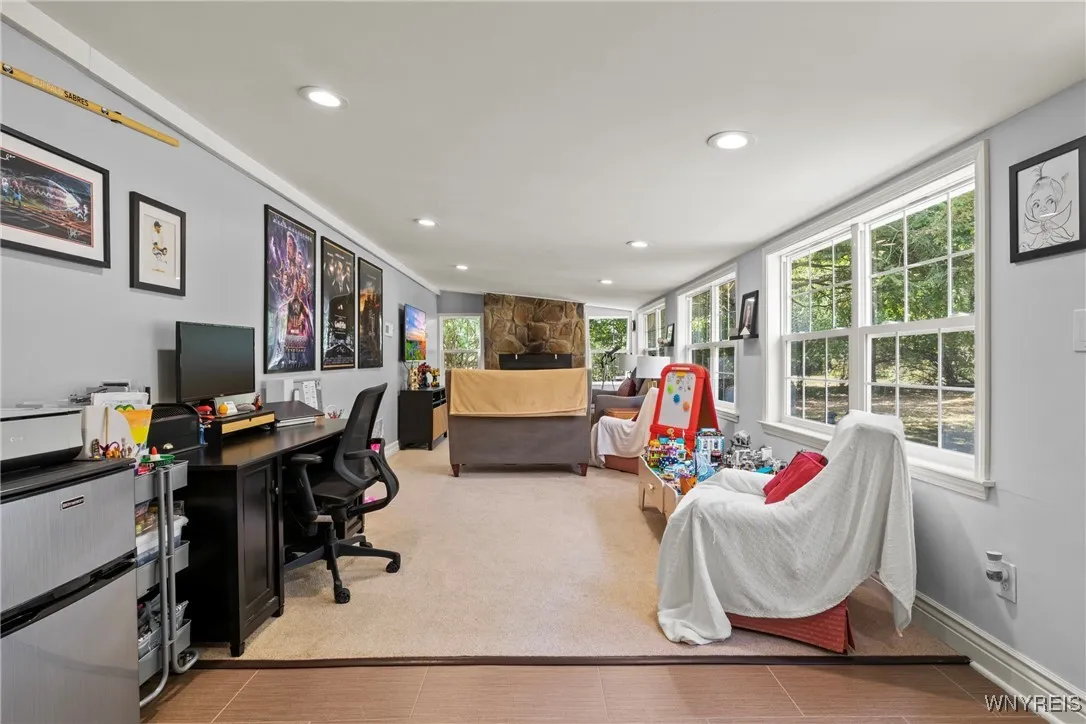 4148 South Fireside Drive N, Clarence, New York 14, Clarence, New York 14221, 4 Bedrooms Bedrooms, 10 Rooms Rooms,2 BathroomsBathrooms,Residential,For Sale,4148 South Fireside Drive N, Clarence, New York 14,B1629556