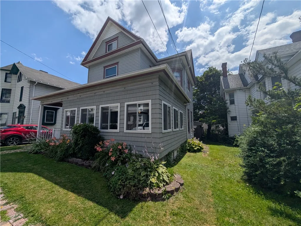 26 Jackson Avenue, Bradford City, Pennsylvania 167, Bradford City, Pennsylvania 16701, 5 Bedrooms Bedrooms, 12 Rooms Rooms,2 BathroomsBathrooms,Residential,Closed,26 Jackson Avenue, Bradford City, Pennsylvania 167,0,R1629733