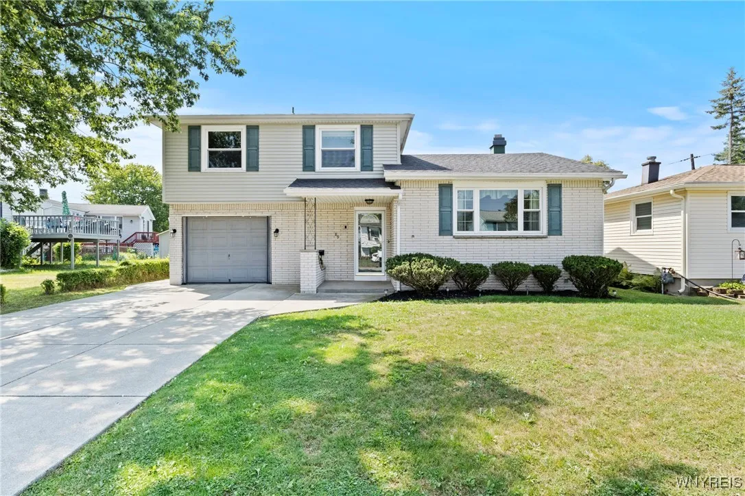 89 West Cherbourg Drive, Cheektowaga, New York 142, Cheektowaga, New York 14227, 3 Bedrooms Bedrooms, 6 Rooms Rooms,1 BathroomBathrooms,Residential,Closed,89 West Cherbourg Drive, Cheektowaga, New York 142,0,B1629729