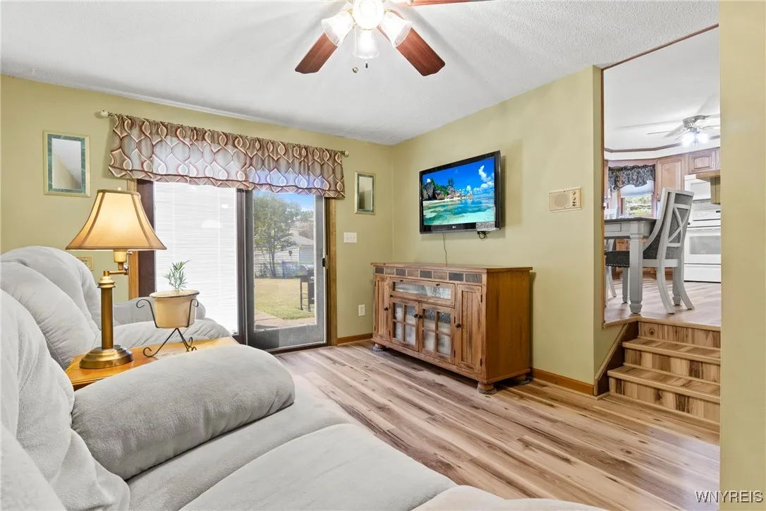 89 West Cherbourg Drive, Cheektowaga, New York 142, Cheektowaga, New York 14227, 3 Bedrooms Bedrooms, 6 Rooms Rooms,1 BathroomBathrooms,Residential,Closed,89 West Cherbourg Drive, Cheektowaga, New York 142,0,B1629729