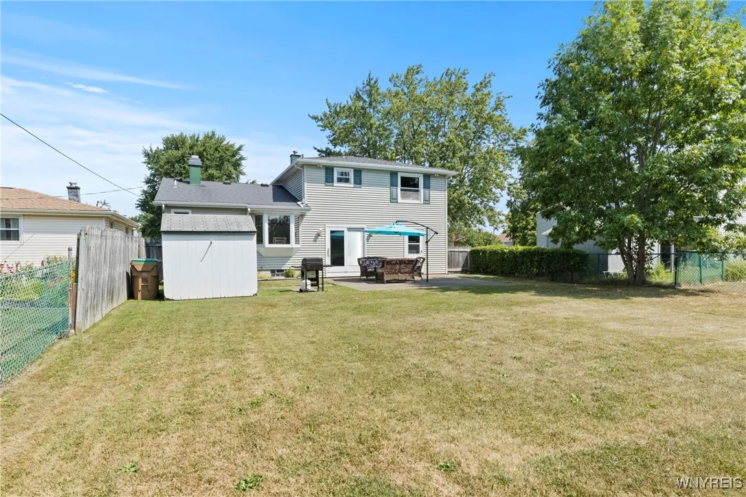 89 West Cherbourg Drive, Cheektowaga, New York 142, Cheektowaga, New York 14227, 3 Bedrooms Bedrooms, 6 Rooms Rooms,1 BathroomBathrooms,Residential,Closed,89 West Cherbourg Drive, Cheektowaga, New York 142,0,B1629729