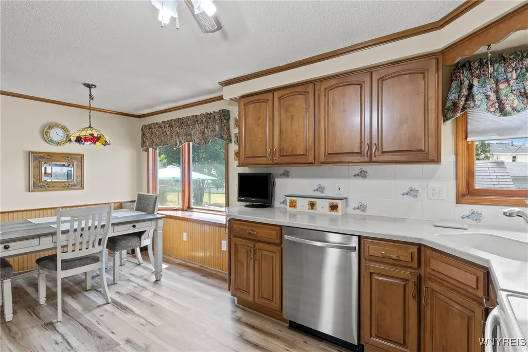 89 West Cherbourg Drive, Cheektowaga, New York 142, Cheektowaga, New York 14227, 3 Bedrooms Bedrooms, 6 Rooms Rooms,1 BathroomBathrooms,Residential,Closed,89 West Cherbourg Drive, Cheektowaga, New York 142,0,B1629729