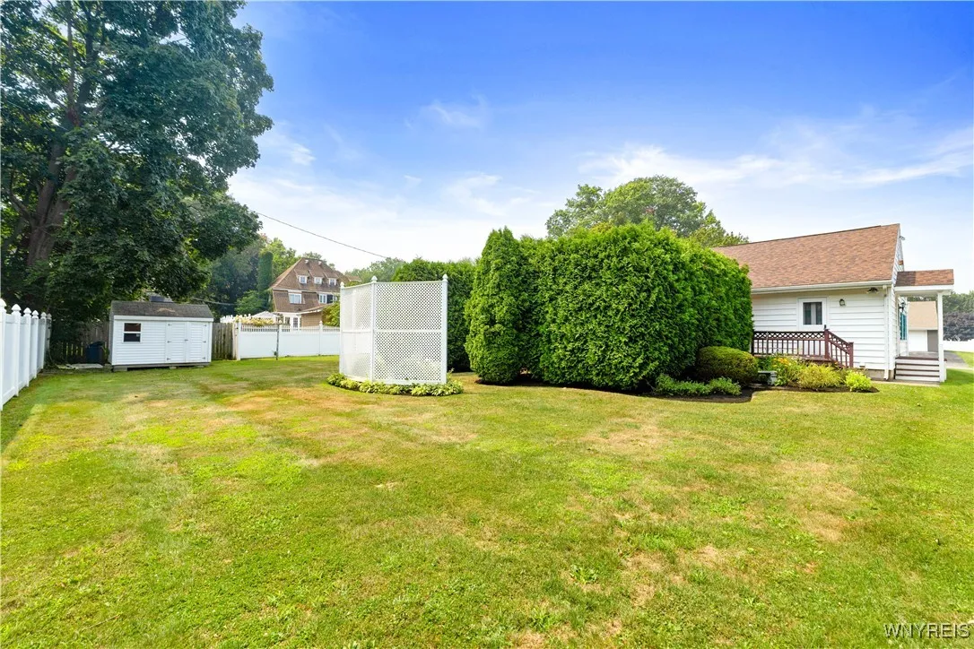 1615 Depeyster Avenue, Utica, New York 13501, Utica, New York 13501, 3 Bedrooms Bedrooms, 9 Rooms Rooms,2 BathroomsBathrooms,Residential,Closed,1615 Depeyster Avenue, Utica, New York 13501,0,B1629802