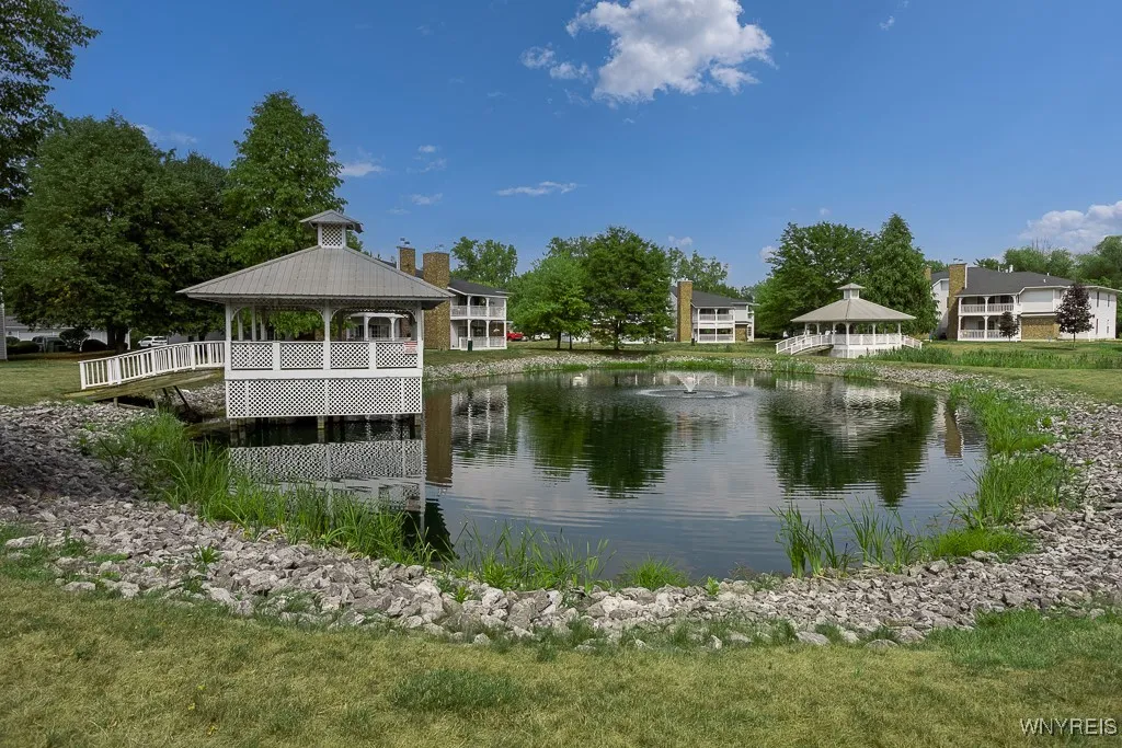 1205 Youngs Road H, Amherst, New York 14221, Amherst, New York 14221, 2 Bedrooms Bedrooms, 7 Rooms Rooms,2 BathroomsBathrooms,Residential,Closed,1205 Youngs Road H, Amherst, New York 14221,0,B1629243