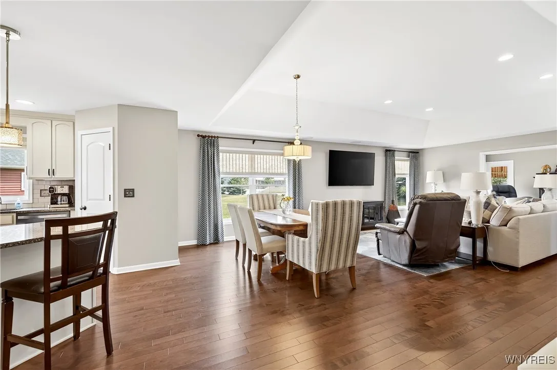 26 Cherryfield Lane, Lancaster, New York 14086, Lancaster, New York 14086, 2 Bedrooms Bedrooms, 6 Rooms Rooms,2 BathroomsBathrooms,Residential,Closed,26 Cherryfield Lane, Lancaster, New York 14086,0,B1629732