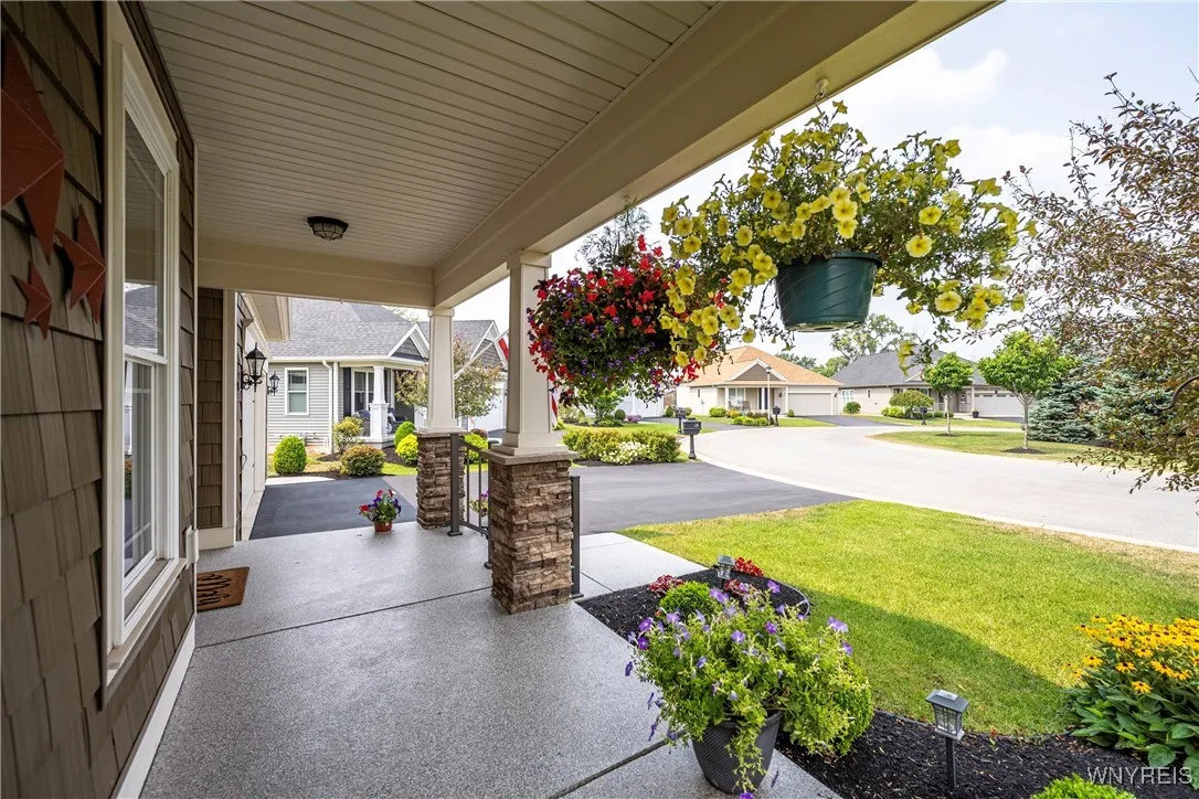 26 Cherryfield Lane, Lancaster, New York 14086, Lancaster, New York 14086, 2 Bedrooms Bedrooms, 6 Rooms Rooms,2 BathroomsBathrooms,Residential,Closed,26 Cherryfield Lane, Lancaster, New York 14086,0,B1629732