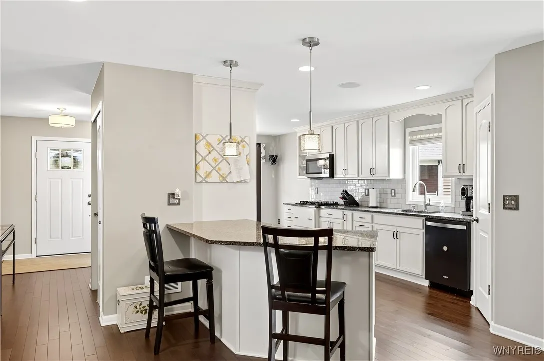 26 Cherryfield Lane, Lancaster, New York 14086, Lancaster, New York 14086, 2 Bedrooms Bedrooms, 6 Rooms Rooms,2 BathroomsBathrooms,Residential,Closed,26 Cherryfield Lane, Lancaster, New York 14086,0,B1629732