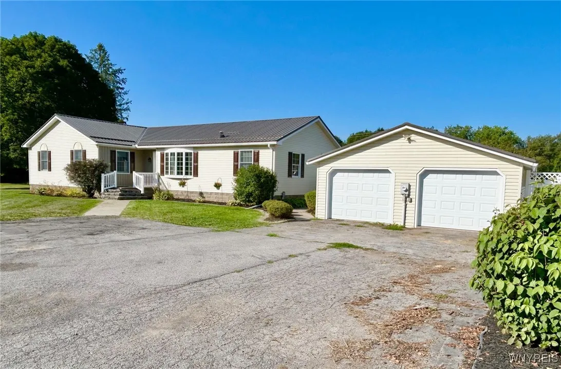 73 North Water Street, Pike, New York 14066, Pike, New York 14066, 4 Bedrooms Bedrooms, 10 Rooms Rooms,2 BathroomsBathrooms,Residential,Closed,73 North Water Street, Pike, New York 14066,0,B1629750