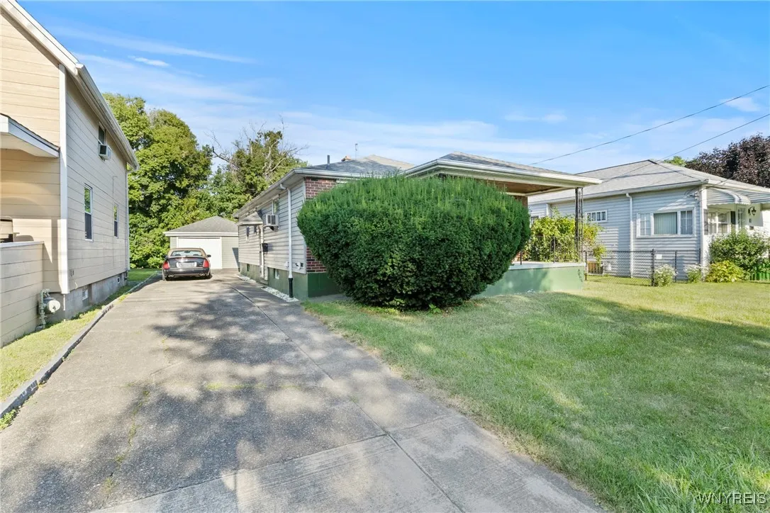 235 72nd Street, Niagara Falls, New York 14304, Niagara Falls, New York 14304, 3 Bedrooms Bedrooms, 5 Rooms Rooms,2 BathroomsBathrooms,Residential,Closed,235 72nd Street, Niagara Falls, New York 14304,0,B1627429