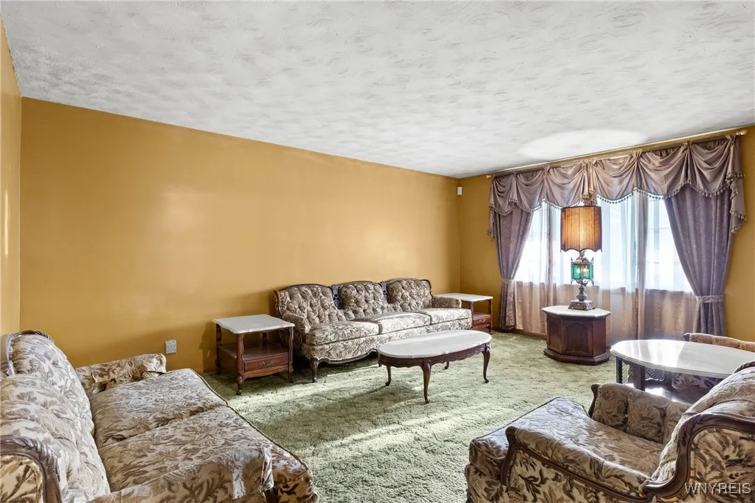 235 72nd Street, Niagara Falls, New York 14304, Niagara Falls, New York 14304, 3 Bedrooms Bedrooms, 5 Rooms Rooms,2 BathroomsBathrooms,Residential,Closed,235 72nd Street, Niagara Falls, New York 14304,0,B1627429