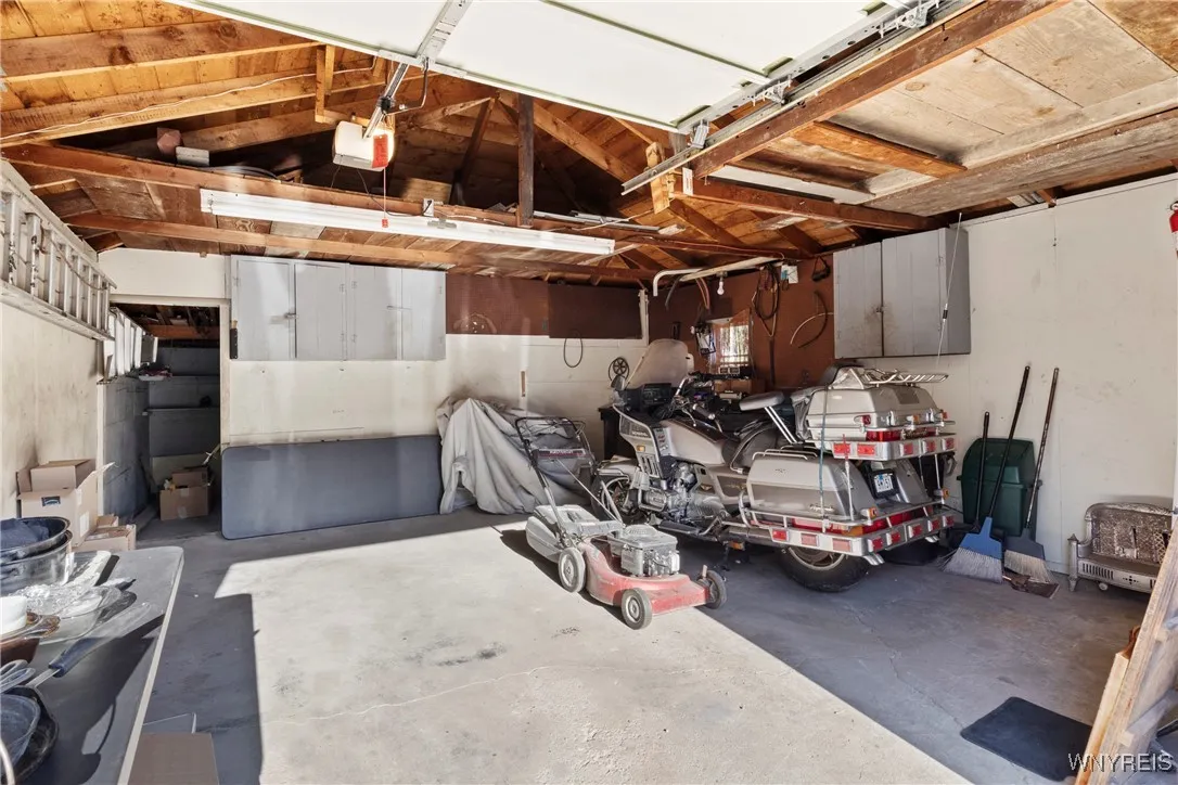 235 72nd Street, Niagara Falls, New York 14304, Niagara Falls, New York 14304, 3 Bedrooms Bedrooms, 5 Rooms Rooms,2 BathroomsBathrooms,Residential,Closed,235 72nd Street, Niagara Falls, New York 14304,0,B1627429