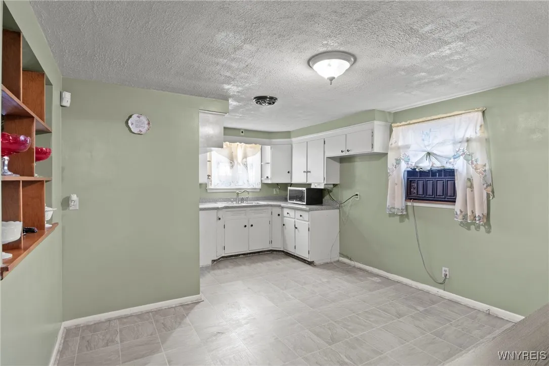 235 72nd Street, Niagara Falls, New York 14304, Niagara Falls, New York 14304, 3 Bedrooms Bedrooms, 5 Rooms Rooms,2 BathroomsBathrooms,Residential,Closed,235 72nd Street, Niagara Falls, New York 14304,0,B1627429