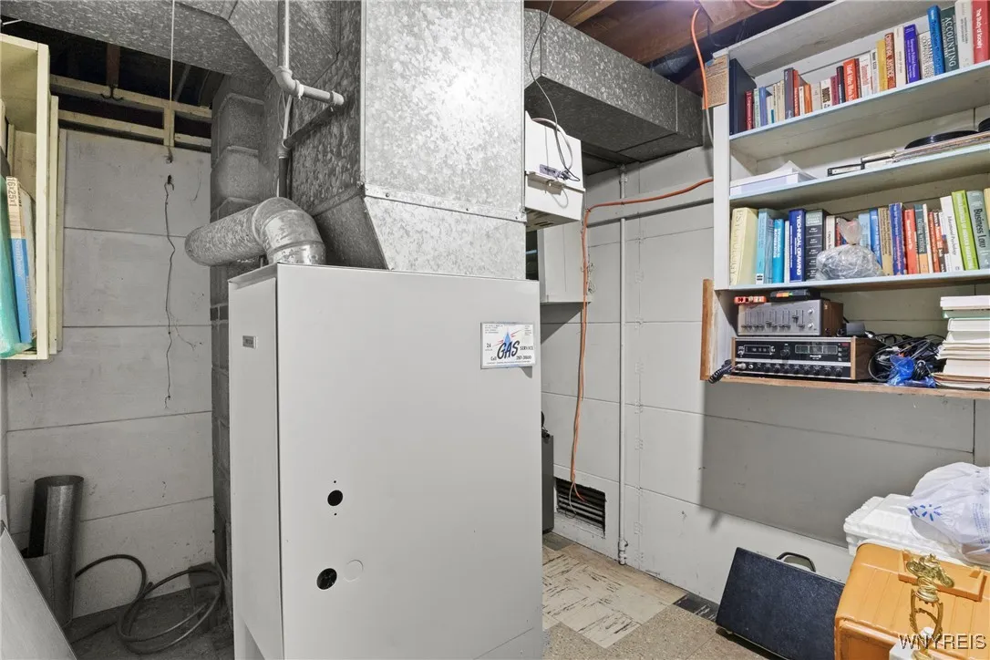 235 72nd Street, Niagara Falls, New York 14304, Niagara Falls, New York 14304, 3 Bedrooms Bedrooms, 5 Rooms Rooms,2 BathroomsBathrooms,Residential,Closed,235 72nd Street, Niagara Falls, New York 14304,0,B1627429