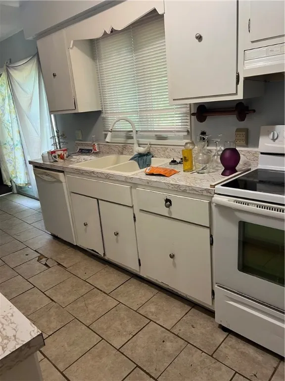 162 North Greece Road, Greece, New York 14468, Greece, New York 14468, 3 Bedrooms Bedrooms, 5 Rooms Rooms,1 BathroomBathrooms,Residential,Closed,162 North Greece Road, Greece, New York 14468,0,R1629734