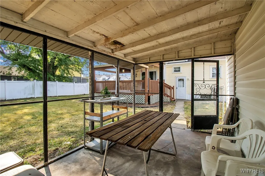 361 Roesch Avenue, Buffalo, New York 14207, Buffalo, New York 14207, 3 Bedrooms Bedrooms, 6 Rooms Rooms,1 BathroomBathrooms,Residential,Closed,361 Roesch Avenue, Buffalo, New York 14207,0,B1629430