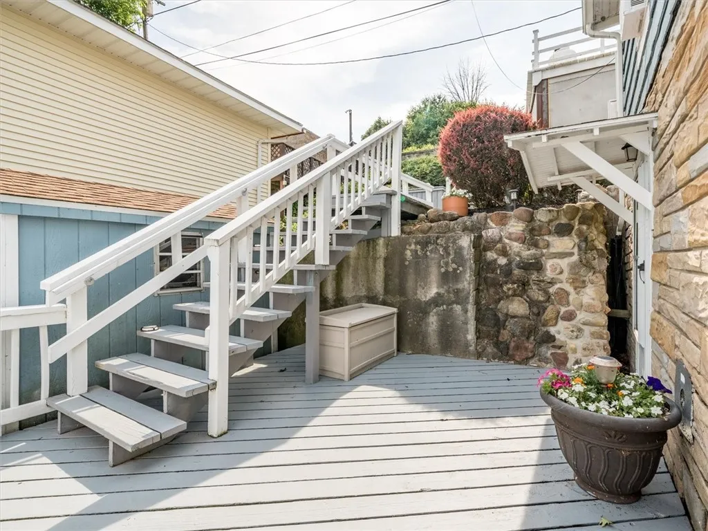 4847 Crazy Cove, Geneva Town, New York 14456, Geneva Town, New York 14456, 3 Bedrooms Bedrooms, 6 Rooms Rooms,1 BathroomBathrooms,Residential,Closed,4847 Crazy Cove, Geneva Town, New York 14456,0,R1629586