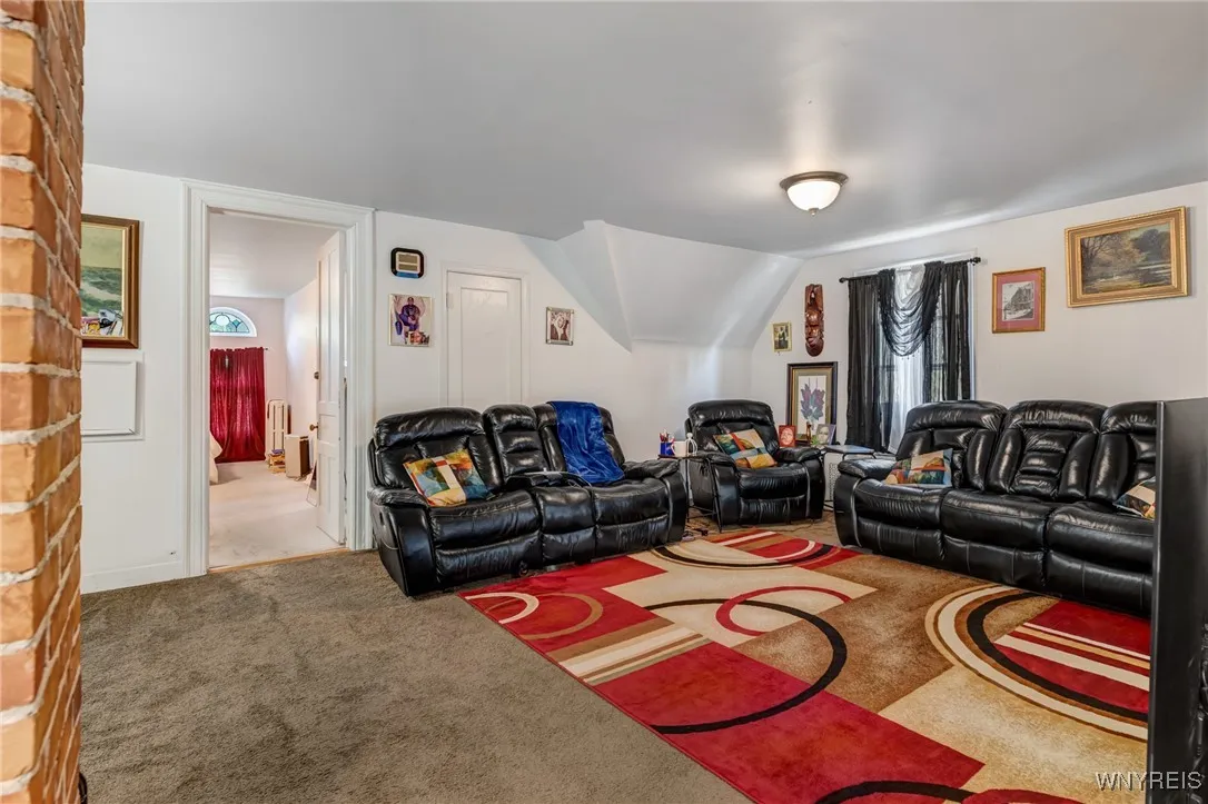 461 Linwood Avenue, Buffalo, New York 14209, Buffalo, New York 14209, 4 Bedrooms Bedrooms, ,4 BathroomsBathrooms,Residential,For Sale,461 Linwood Avenue, Buffalo, New York 14209,B1629700