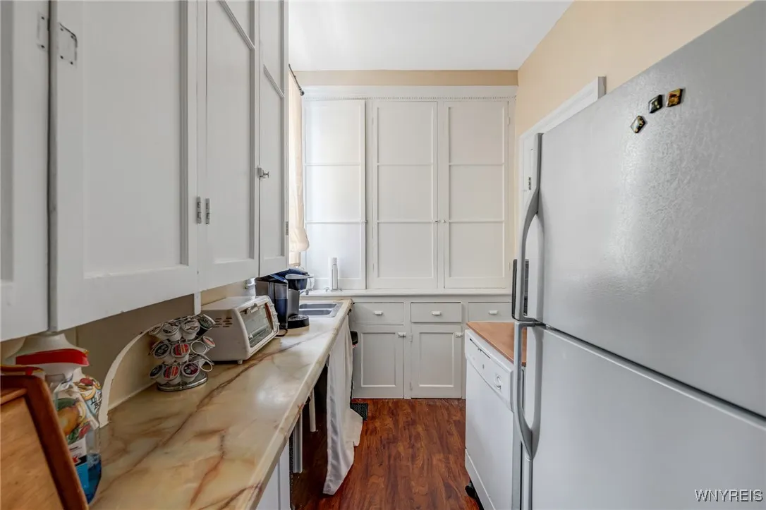 461 Linwood Avenue, Buffalo, New York 14209, Buffalo, New York 14209, 4 Bedrooms Bedrooms, 15 Rooms Rooms,4 BathroomsBathrooms,Residential,For Sale,461 Linwood Avenue, Buffalo, New York 14209,0,B1629784