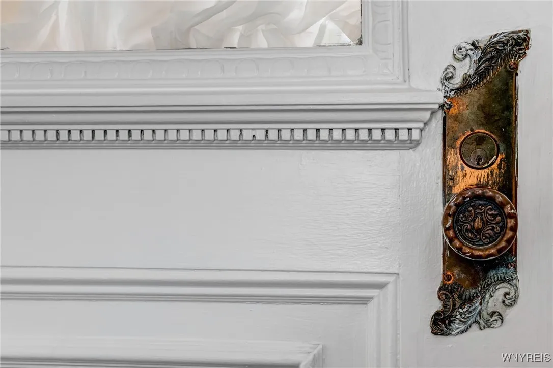 461 Linwood Avenue, Buffalo, New York 14209, Buffalo, New York 14209, 4 Bedrooms Bedrooms, 15 Rooms Rooms,4 BathroomsBathrooms,Residential,For Sale,461 Linwood Avenue, Buffalo, New York 14209,0,B1629784