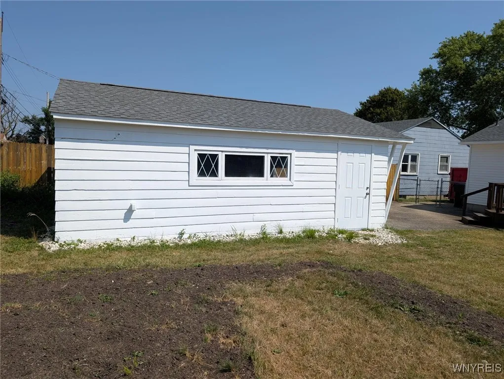 234 Floradale Avenue, Tonawanda, New York 14150, Tonawanda, New York 14150, 3 Bedrooms Bedrooms, 5 Rooms Rooms,2 BathroomsBathrooms,Residential,Closed,234 Floradale Avenue, Tonawanda, New York 14150,0,B1626048