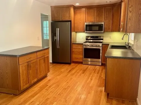 Eat in Kitchen