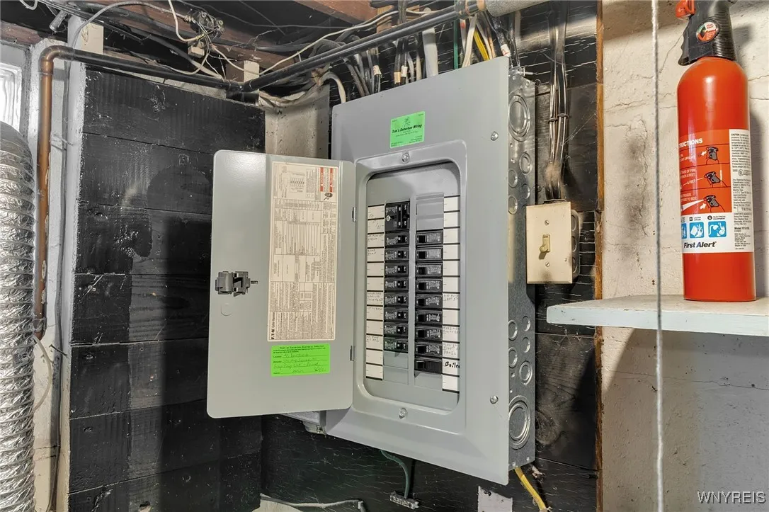 41 Fairfield Avenue, Tonawanda, New York 14223, Tonawanda, New York 14223, 3 Bedrooms Bedrooms, 7 Rooms Rooms,1 BathroomBathrooms,Residential,For Sale,41 Fairfield Avenue, Tonawanda, New York 14223,B1629844