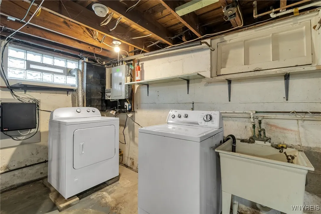 41 Fairfield Avenue, Tonawanda, New York 14223, Tonawanda, New York 14223, 3 Bedrooms Bedrooms, 7 Rooms Rooms,1 BathroomBathrooms,Residential,For Sale,41 Fairfield Avenue, Tonawanda, New York 14223,B1629844