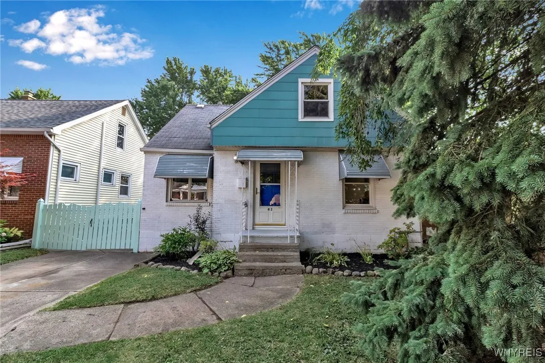 41 Fairfield Avenue, Tonawanda, New York 14223, Tonawanda, New York 14223, 3 Bedrooms Bedrooms, 7 Rooms Rooms,1 BathroomBathrooms,Residential,For Sale,41 Fairfield Avenue, Tonawanda, New York 14223,B1629844