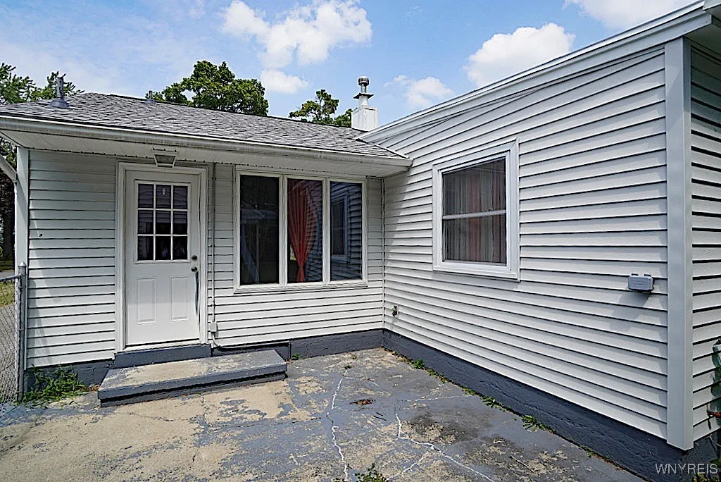 1645 Eddy Drive, North Tonawanda, New York 14120, North Tonawanda, New York 14120, 3 Bedrooms Bedrooms, 6 Rooms Rooms,1 BathroomBathrooms,Residential,Closed,1645 Eddy Drive, North Tonawanda, New York 14120,0,B1629634