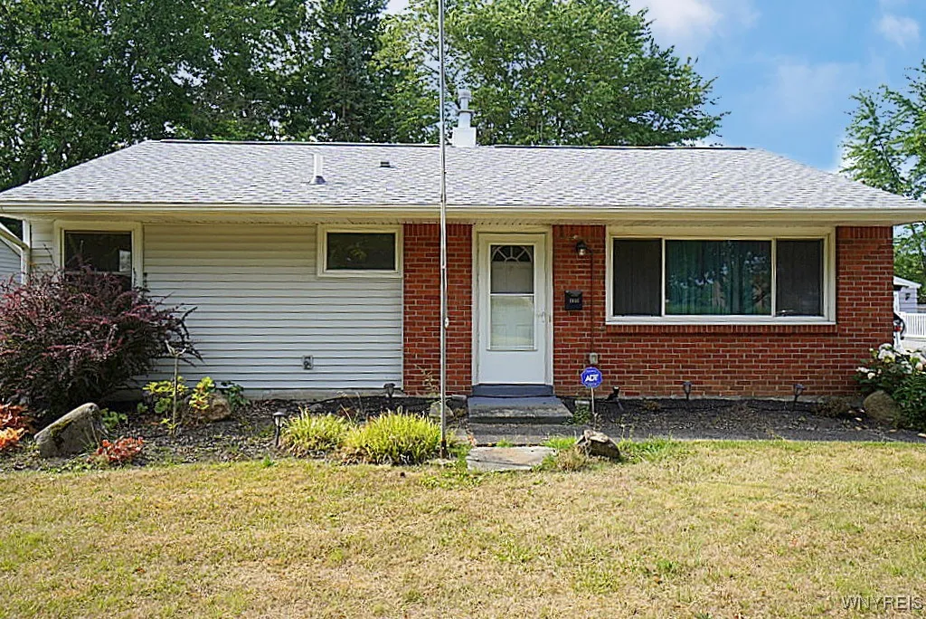 1645 Eddy Drive, North Tonawanda, New York 14120, North Tonawanda, New York 14120, 3 Bedrooms Bedrooms, 6 Rooms Rooms,1 BathroomBathrooms,Residential,Closed,1645 Eddy Drive, North Tonawanda, New York 14120,0,B1629634