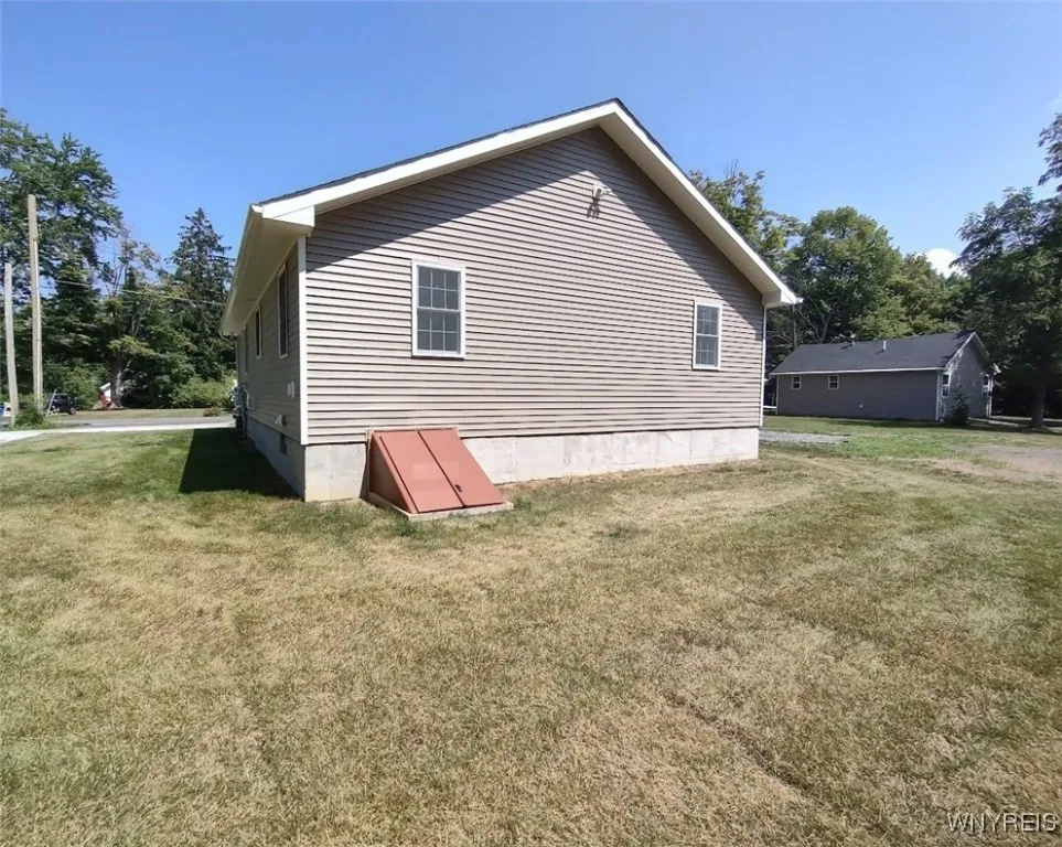 253 West Pleasant Avenue, Evans, New York 14006, Evans, New York 14006, 3 Bedrooms Bedrooms, 5 Rooms Rooms,2 BathroomsBathrooms,Residential,For Sale,253 West Pleasant Avenue, Evans, New York 14006,0,B1629915