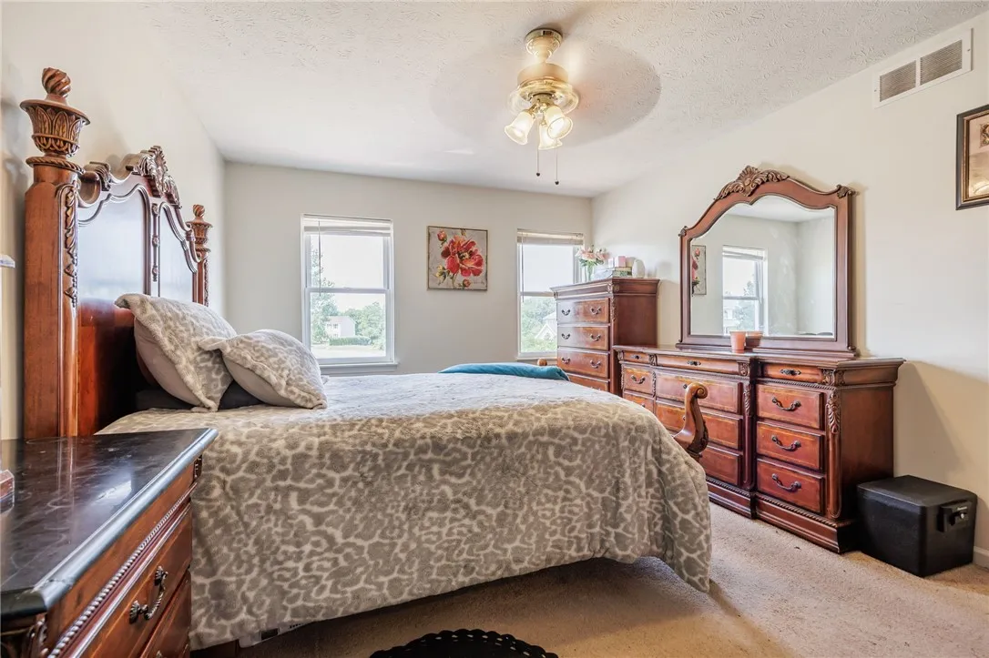 52 Morin Circle, Henrietta, New York 14586, Henrietta, New York 14586, 4 Bedrooms Bedrooms, 9 Rooms Rooms,2 BathroomsBathrooms,Residential,Closed,52 Morin Circle, Henrietta, New York 14586,0,R1629950