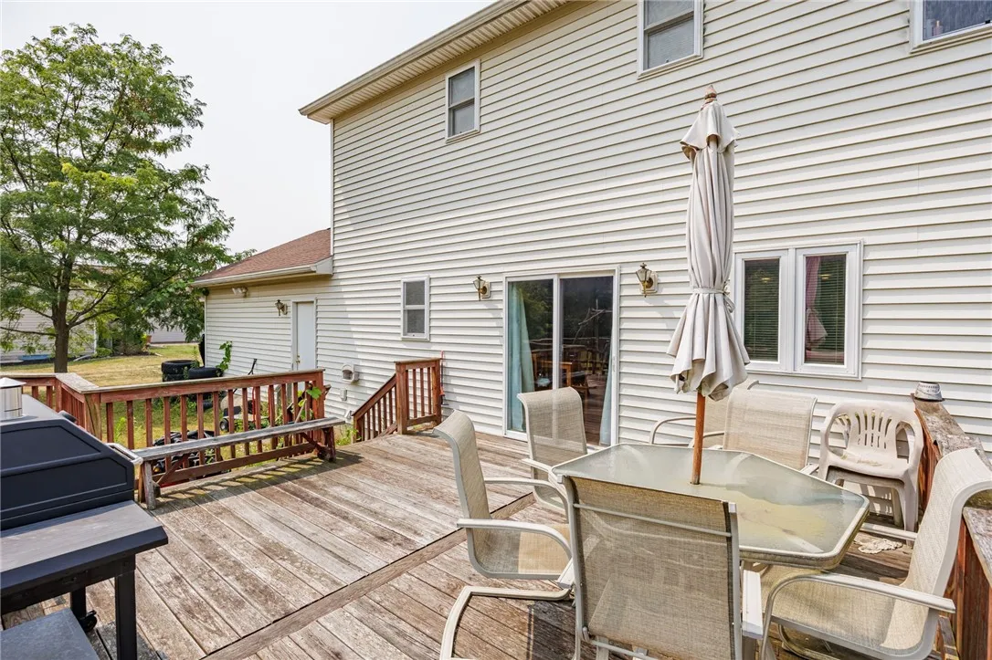 52 Morin Circle, Henrietta, New York 14586, Henrietta, New York 14586, 4 Bedrooms Bedrooms, 9 Rooms Rooms,2 BathroomsBathrooms,Residential,Closed,52 Morin Circle, Henrietta, New York 14586,0,R1629950