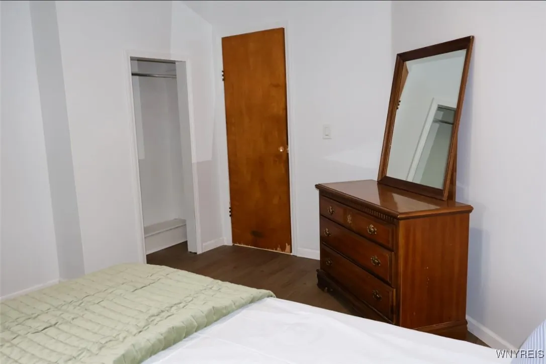 93 Gardenvale Drive, Cheektowaga, New York 14225, Cheektowaga, New York 14225, 5 Bedrooms Bedrooms, 7 Rooms Rooms,2 BathroomsBathrooms,Residential,For Sale,93 Gardenvale Drive, Cheektowaga, New York 14225,0,B1629338