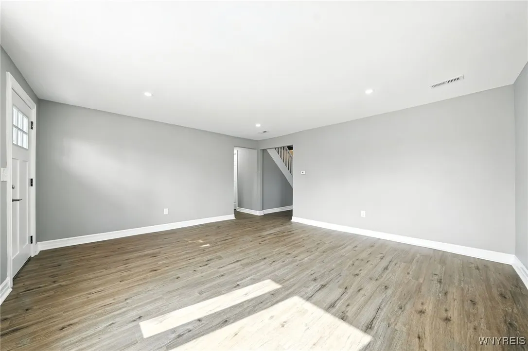 44 Hanover Street, Tonawanda, New York 14150, Tonawanda, New York 14150, 4 Bedrooms Bedrooms, 10 Rooms Rooms,1 BathroomBathrooms,Residential,Closed,44 Hanover Street, Tonawanda, New York 14150,0,B1628376