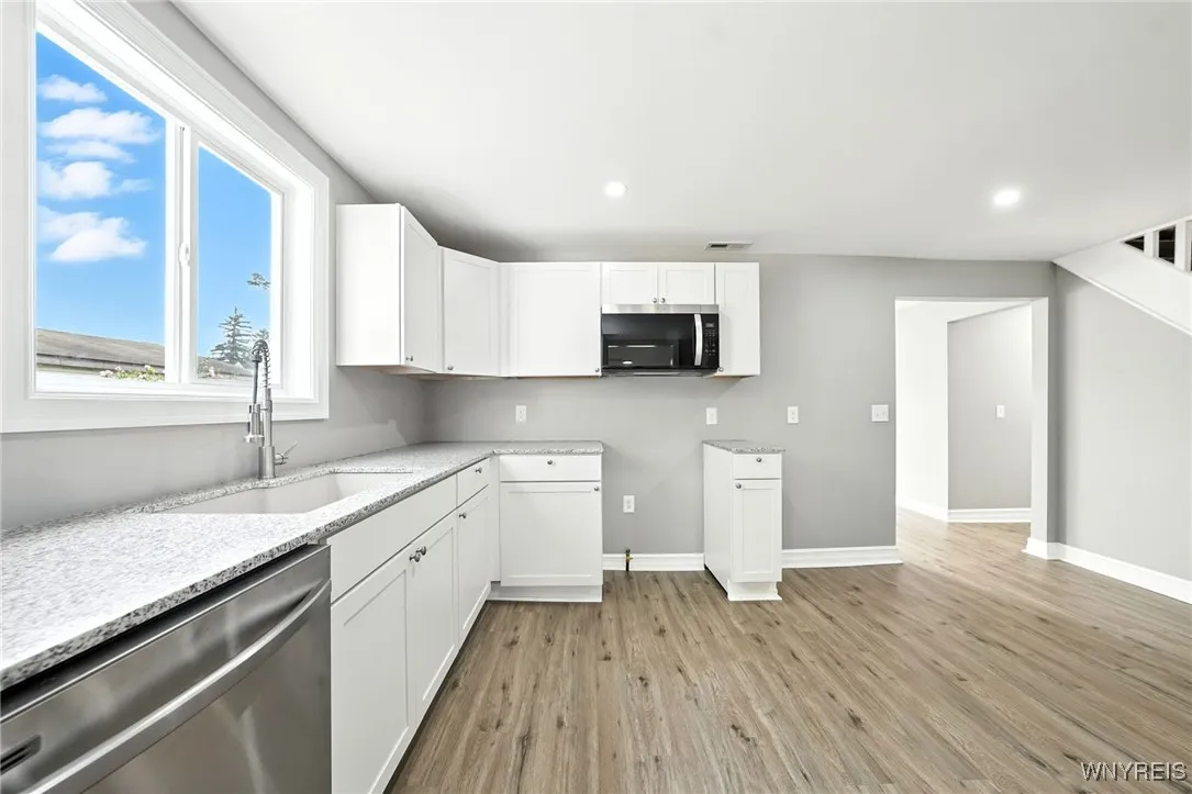 44 Hanover Street, Tonawanda, New York 14150, Tonawanda, New York 14150, 4 Bedrooms Bedrooms, 10 Rooms Rooms,1 BathroomBathrooms,Residential,Closed,44 Hanover Street, Tonawanda, New York 14150,0,B1628376