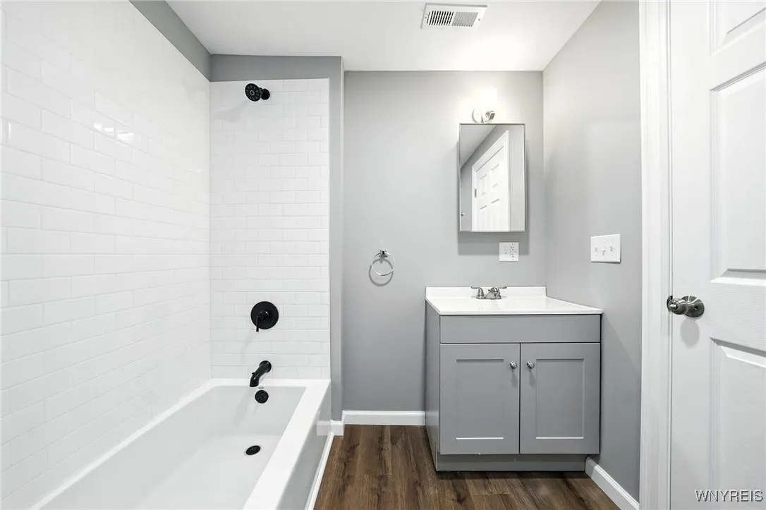 44 Hanover Street, Tonawanda, New York 14150, Tonawanda, New York 14150, 4 Bedrooms Bedrooms, 10 Rooms Rooms,1 BathroomBathrooms,Residential,Closed,44 Hanover Street, Tonawanda, New York 14150,0,B1628376