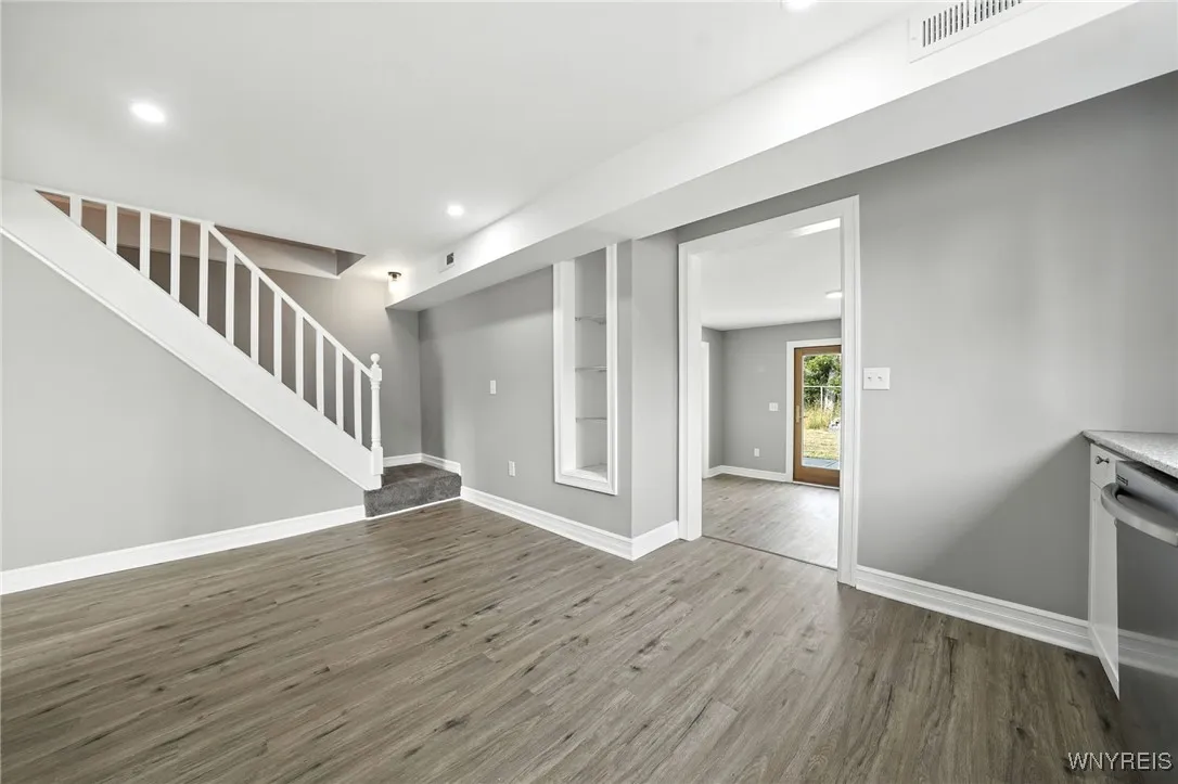 44 Hanover Street, Tonawanda, New York 14150, Tonawanda, New York 14150, 4 Bedrooms Bedrooms, 10 Rooms Rooms,1 BathroomBathrooms,Residential,Closed,44 Hanover Street, Tonawanda, New York 14150,0,B1628376