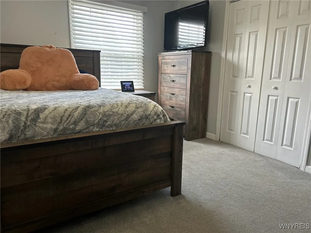 329 Laurie Lane, Grand Island, New York 14072, Grand Island, New York 14072, 3 Bedrooms Bedrooms, 8 Rooms Rooms,3 BathroomsBathrooms,Residential,For Sale,329 Laurie Lane, Grand Island, New York 14072,B1629923