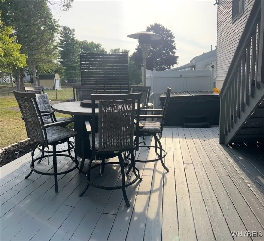 329 Laurie Lane, Grand Island, New York 14072, Grand Island, New York 14072, 3 Bedrooms Bedrooms, 8 Rooms Rooms,3 BathroomsBathrooms,Residential,For Sale,329 Laurie Lane, Grand Island, New York 14072,B1629923