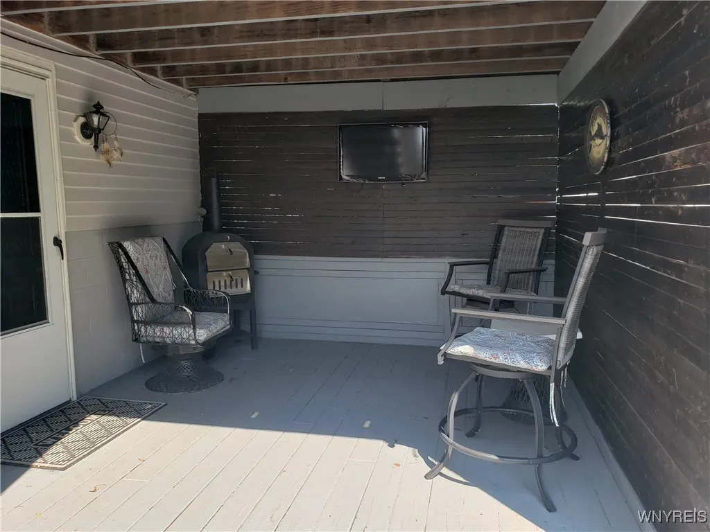 329 Laurie Lane, Grand Island, New York 14072, Grand Island, New York 14072, 3 Bedrooms Bedrooms, 8 Rooms Rooms,3 BathroomsBathrooms,Residential,For Sale,329 Laurie Lane, Grand Island, New York 14072,B1629923