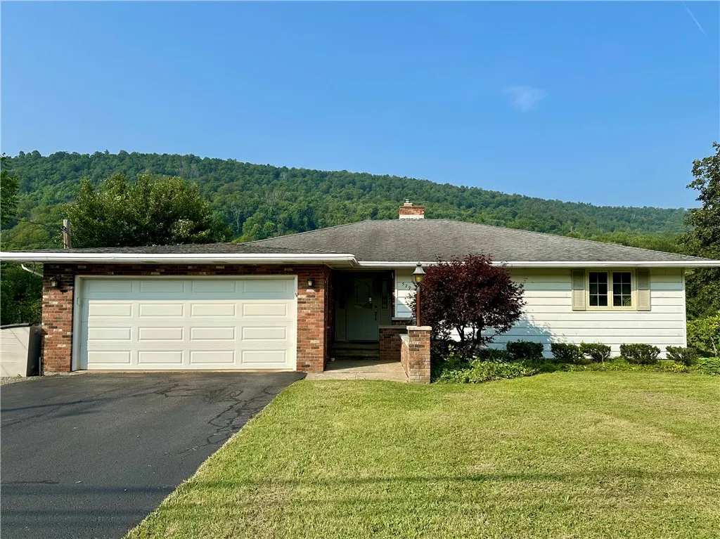 529 Interstate Parkway, Foster Town, Pennsylvania, Foster Town, Pennsylvania 16701, 4 Bedrooms Bedrooms, 8 Rooms Rooms,2 BathroomsBathrooms,Residential,Closed,529 Interstate Parkway, Foster Town, Pennsylvania ,0,R1629596