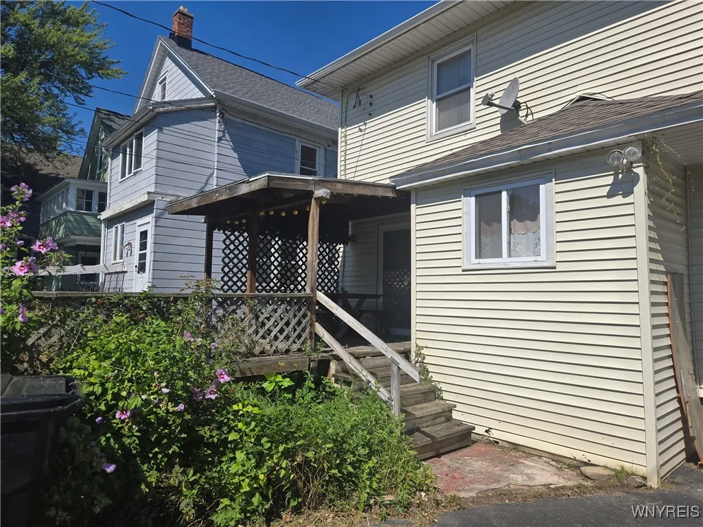 63 Euclid Avenue, Tonawanda, New York 14217, Tonawanda, New York 14217, 3 Bedrooms Bedrooms, 7 Rooms Rooms,1 BathroomBathrooms,Residential,For Sale,63 Euclid Avenue, Tonawanda, New York 14217,0,B1629895
